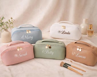 Bestickte Leder-Make-up-Tasche, personalisierte Kosmetiktasche, Reiseutensilien, großer Kulturbeutel für die neue Mama, Muttertag