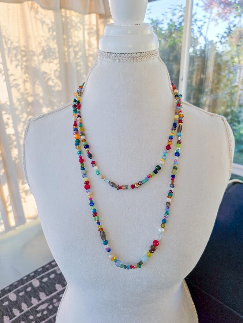 Boho Halsband med Ädelstenspärlor - Flerfärgat Glas och Trä, 63 cm bild 3