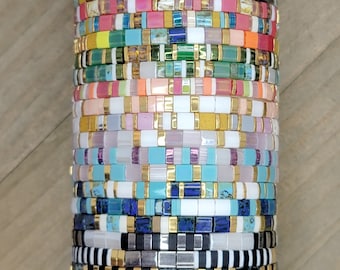 Bracelet de perles en carreaux de verre colorés, bracelet en carreaux de mosaïque, bracelet Miyuki, bracelet tila extensible, bracelet color block, bracelet à superposition