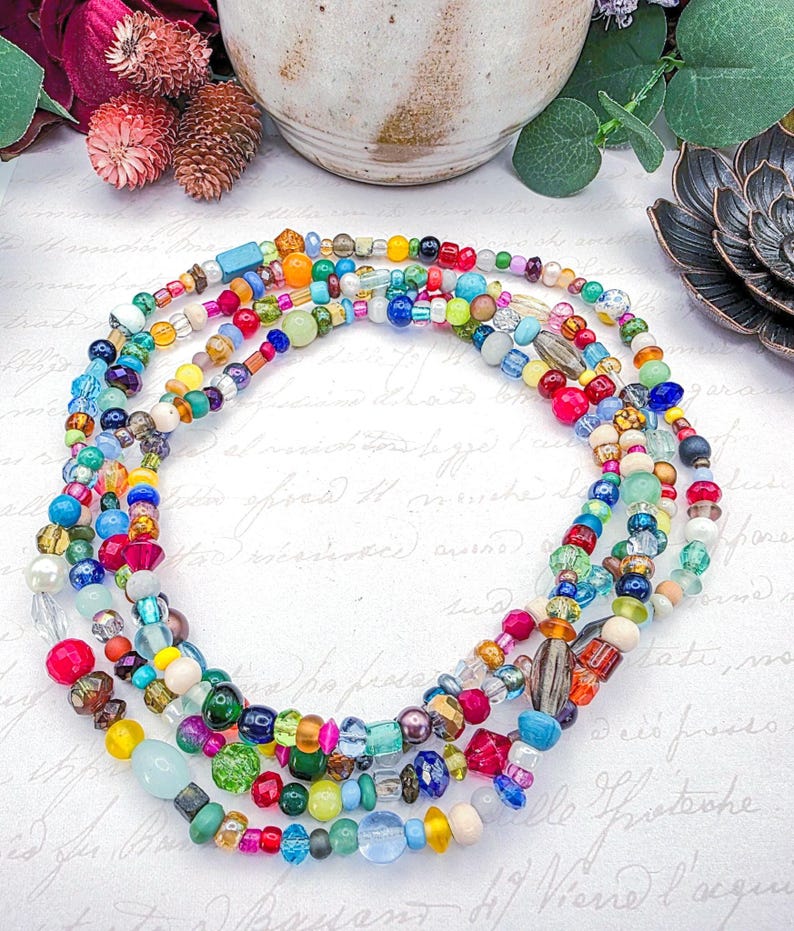 Boho Halsband med Ädelstenspärlor - Flerfärgat Glas och Trä, 63 cm bild 2