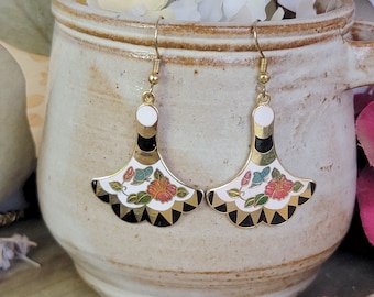 Vintage Cloisonné Dress Flute Flower Earrings, Enamel Earrings 80's Style, Upcycled Earrings, Black White Gold Earrings, Gift