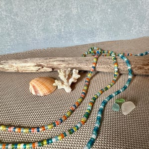 Collana girocollo, bracciale o cavigliera elasticizzata. Perline da 3 mm. Scegli la tua taglia.