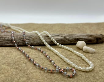 Glass beaded stretch necklace