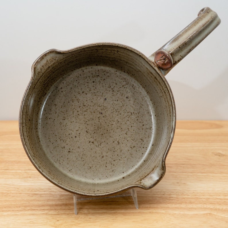 Medium Saucepan image 1