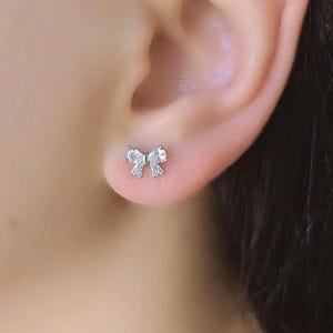 Bow Silver Earrings - Minimalist Jewelry - Bow Silver Studs
