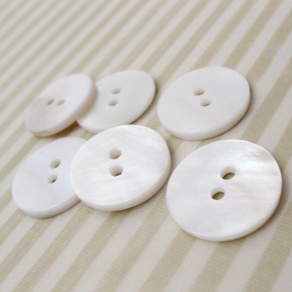 18mm mother of pearl buttons, 6 natural shell sewing buttons, 2 holes white buttons