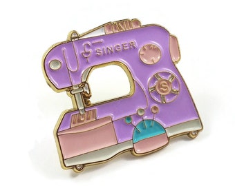 Sewing machine enamel pin, Sew lover brooch, Cute gift for her