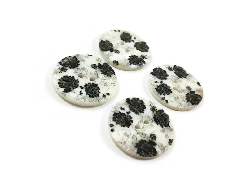 4 Mother of pearl shell buttons, 30mm floral sewing buttons, Natural black flower buttons image 2