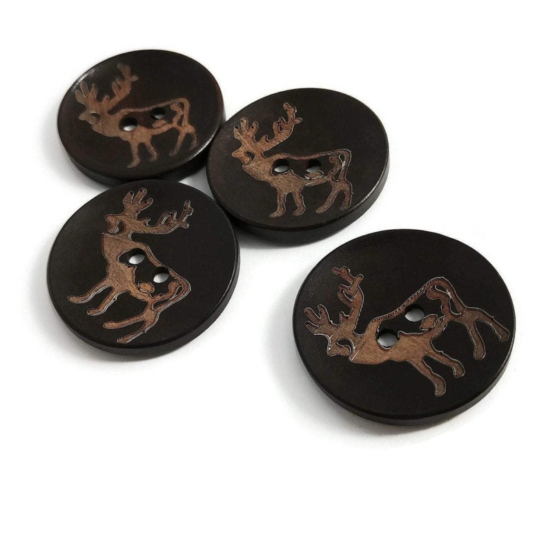 Rustic elk wooden button, 40mm big sewing button, 4 brown button for knitting, Deer woodland supplies image 1