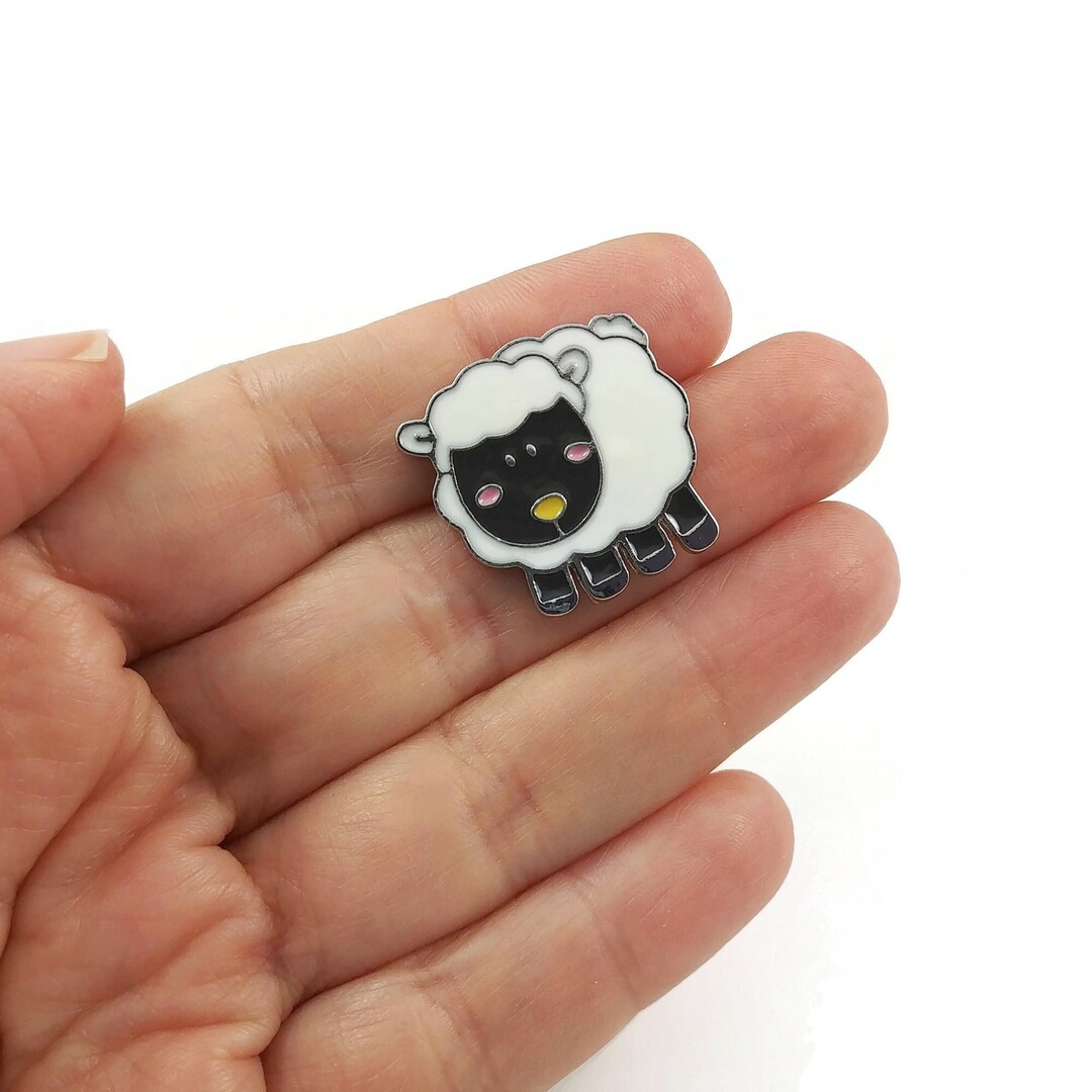 Black Sheep Enamel Pin, Knit Lover Brooch, Cute Gift for Knitter - Etsy
