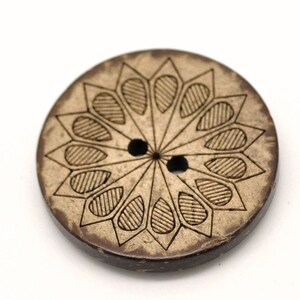 6 coconut shell buttons, 28mm sunflower sewing buttons, Brown botanical wooden buttons image 2