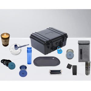 Peut inclure: Panneau en bois rustique avec l'inscription "Welcome to our home" en lettres blanches. Le design simple et vieilli est parfait pour une décoration d'entrée chaleureuse.