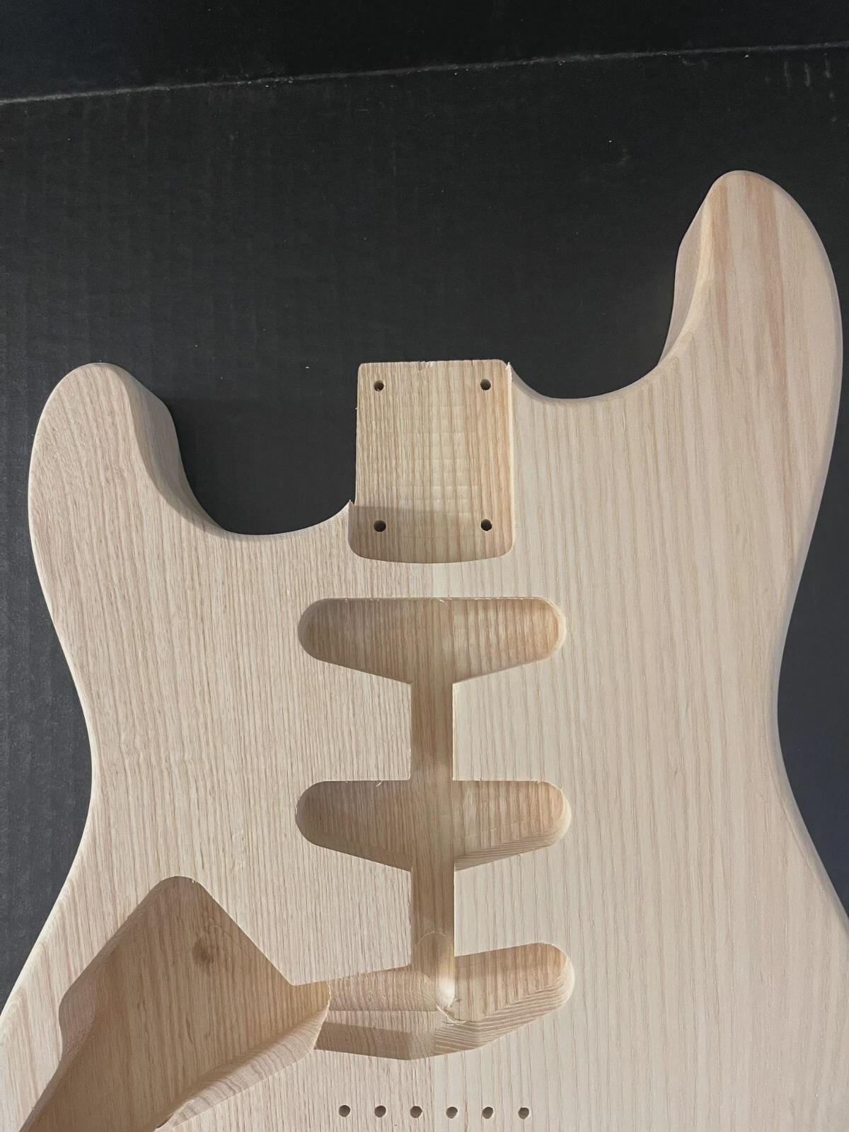 Left-handed S-style Guitar Body – SSS – 2-piece White Ash