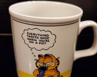 Garfield  coffee tea mug cup everything tastes good when you&#39;re on a diet 1978