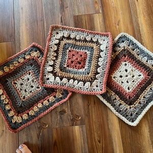 6-Day Granny Square Crochet Pattern by Betty McKnit