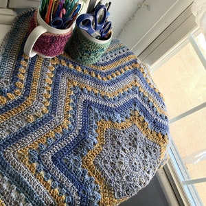 6-Day Star Blanket Crochet Pattern by Betty McKnit image 3