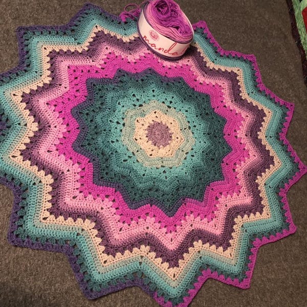6-Day Superstar Blanket - Crochet Pattern by Betty McKnit