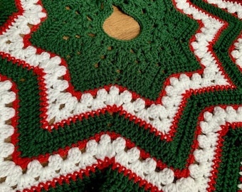 6-Day Star Holiday Tree Skirt - Crochet Pattern by Betty McKnit