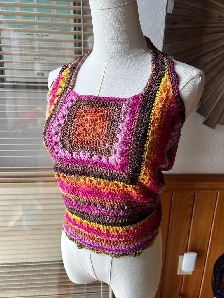 40 Crochet Halter Tops with Lace, Mesh, and Granny Squares 33 Easy Crochet Halter Top Sport Yarn Seamless Fitted Adult