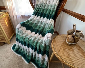 6-Day Viral Blanket - Crochet Pattern by Betty McKnit