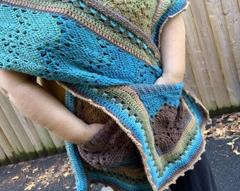 6-Day Pocket Shawl - Crochet Pattern by Betty McKnit