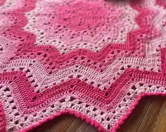 6-day Star, Superstar, and Supernova Blankets by Betty Mcknit