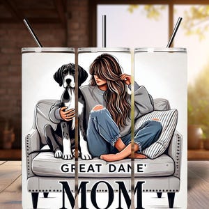 Ilustración de mamá gran danés con perro en el sofá: clipart vibrante para descarga instantánea y diseño de sublimación
