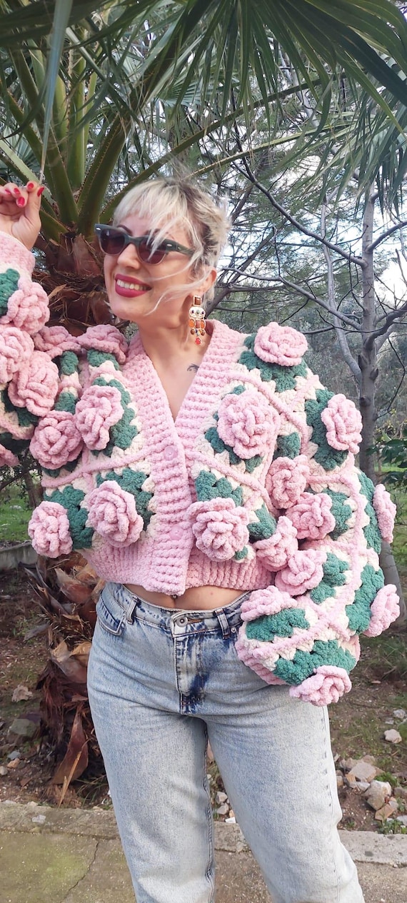 Rose flower motif short sleeve cardigan – Treat Ürself