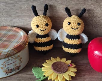 Amigurumi Bee Toy, Amigurumi Crochet Animal Toy, Knit Toy, Knit Bee, Handmade Baby Toy