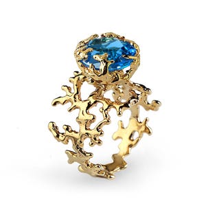 CORAL Swiss Blue Topaz Engagement Ring, Blue Topaz Ring Gold, 14k Gold Ring, Unique Gold Ring, Gold Gemstone Ring, Organic Gold Ring