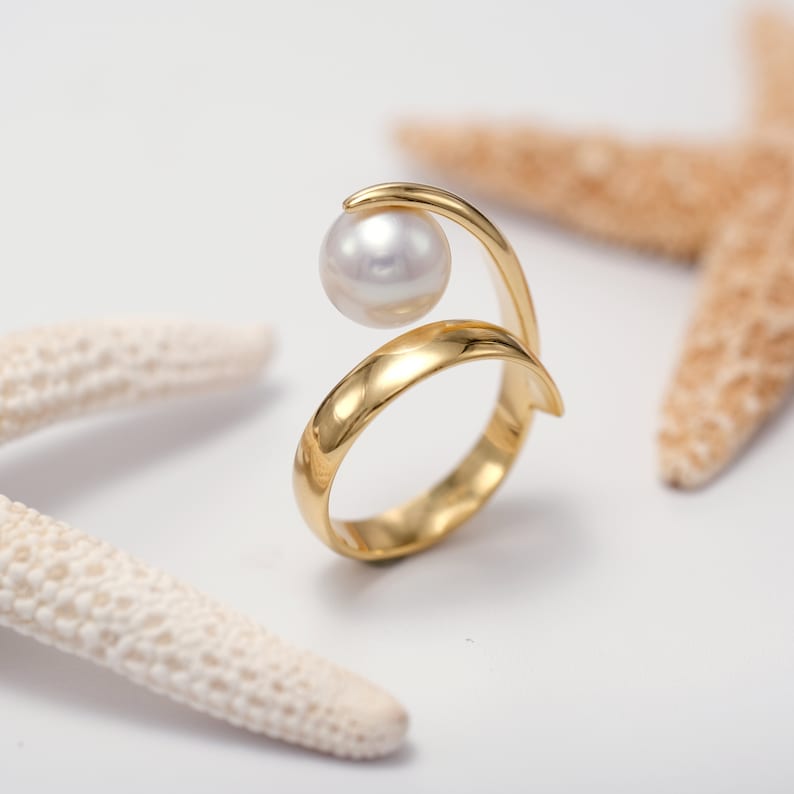 TWIST 14k Gold Pearl Ring, Gold Pearl Engagement Ring, Unique Pearl Ring, Modern Geometric Pearl Ring, Minimalist Gold Ring, Round Pearl image 7