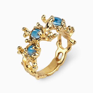 BETWEEN THE SEAWEEDS 14k Gold Blue Topaz Ring Gold Gemstone - Etsy