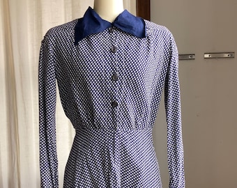 1930’s Dagger Collar Polka Dot Dress//Overlay