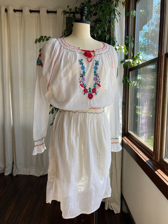 1970’s Boho Cotton Embroidered Dress - image 2