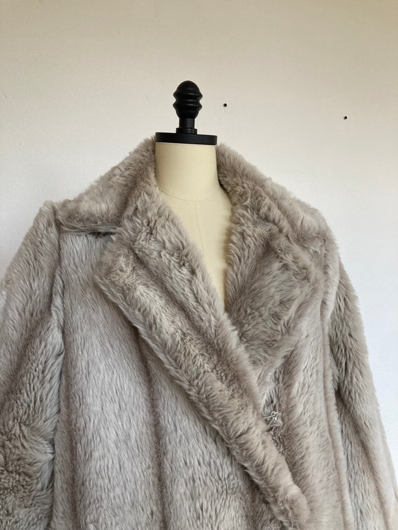 1960’s NPC Fashions Faux Fur Coat - image 4