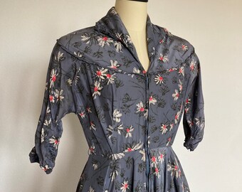 A 1940’s Rayon Hand-sewn Lavender Daisy Novelty Print Party Dress