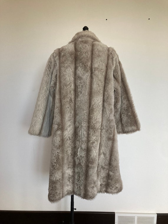 1960’s NPC Fashions Faux Fur Coat - image 5