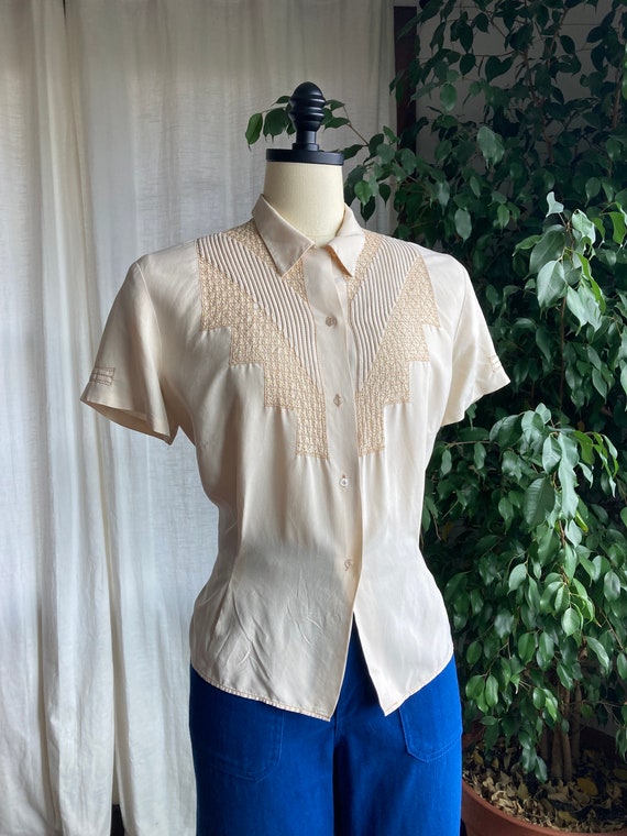 1940’s - 1950’s Tan Peter Pan Collar Blouse