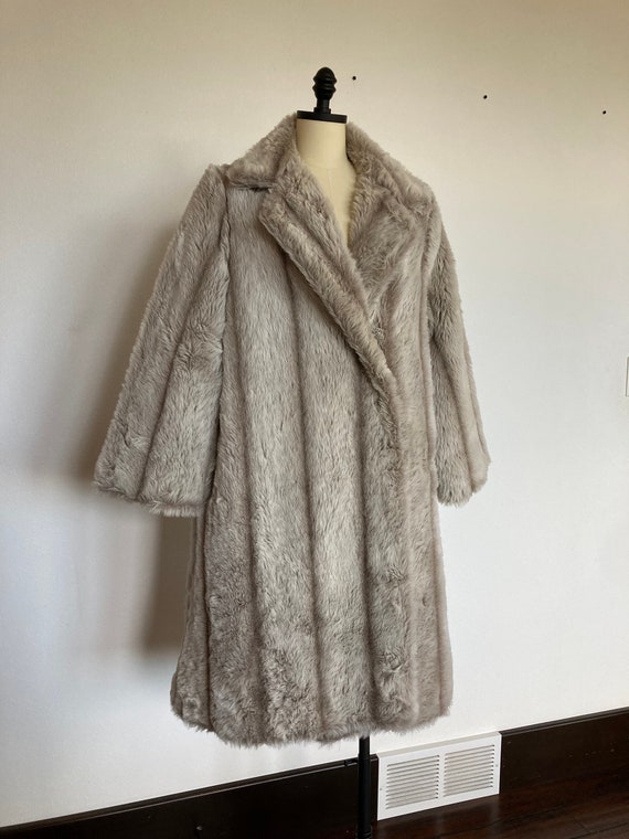 1960’s NPC Fashions Faux Fur Coat - image 2