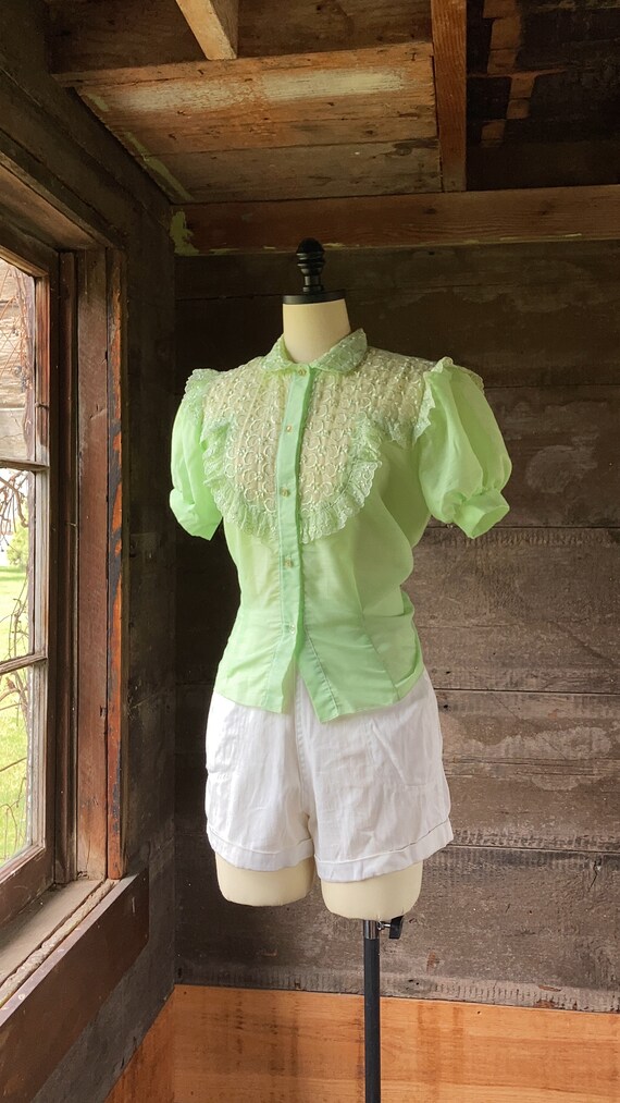 1950’s Lime Green Puff Sleeve  Blouse