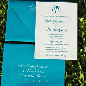 Invitación de boda impresa con tipografía, invitaciones para cenas de ensayo impresas con tipografía, monograma de palmera
