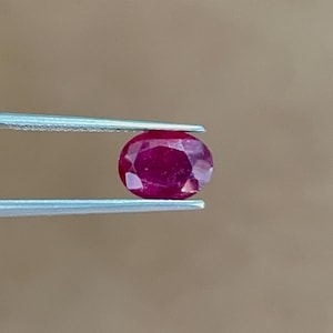 2.15 Cts AAA Quality Natural Ruby Faceted Gemstone Loose Gemstone.