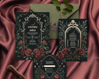 Könnte beinhalten: Dunkelgrüne Hochzeitseinladungssuite mit roten Rosen und goldenen Verzierungen. Die Suite umfasst eine Einladung, eine Detailkarte, eine RSVP-Karte und einen grünen Umschlag. Ein Wachssiegel und ein Holzstempel sind ebenfalls vorhanden.