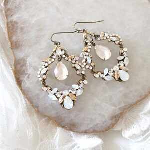 Antique Gold Bridal earrings, Statement Wedding earrings, Bridal jewelry, Chandelier earrings for Bride, Vintage style Wedding jewelry