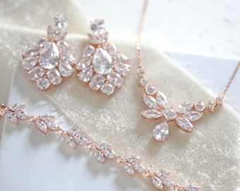 Rose gold Bridal necklace set, Bridal jewelry set, Rose gold earrings, Rose gold bracelet, Bridesmaid jewelry set, Rose gold jewelry