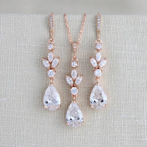 Rose gold Bridal Earrings Wedding jewelry Wedding necklace and earrings Crystal Bridal jewelry Rose gold earrings Bridesmaid jewelry set