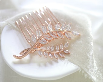 Rose gold hair comb, Bridal hair comb, Wedding hair accessory, Rose gold leaf hair comb, Small Bridal hair piece, Wedding hair piece APRILLE