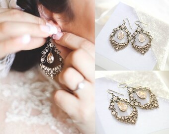 Antique gold Bridal earrings Vintage style Chandelier earrings Bridal Jewelry Wedding jewelry Golden shadow crystal earrings