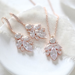 Rose gold Bridal earrings, Rose gold Wedding jewelry set, Rose gold necklace for Bride, Bridal jewelry, Wedding earrings, Necklace set