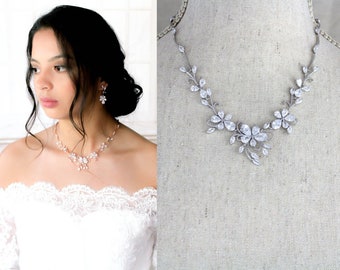 Crystal Bridal necklace and earring set Bridal jewelry set Leaf Bridal earrings and necklace Bridesmaid jewelry gift Crystal Drop earrings